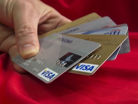 zzzznacg2NOTICIAS ARGENTINAS BAIRES, MARZO 15: Las denuncias y reclamos por tarjetas de crédito y telefonía celular realizadas a la línea gratuita de Defensa del Consumidor de la provincia de Buenos Aireslideraron el ranking de llamados durante el primer bimestre delaño.Foto NA: POOL NAzzzz