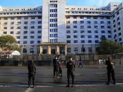 zzzznacp2 NOTICIAS ARGENTINAS,Baires, julio 6: Operativo policial en los Tribunales de Comodoro Py,esta mañana. Foto: HUGO VILLALOBOSzzzz