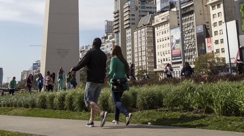 El Obelisco se prepara para el Tetazo